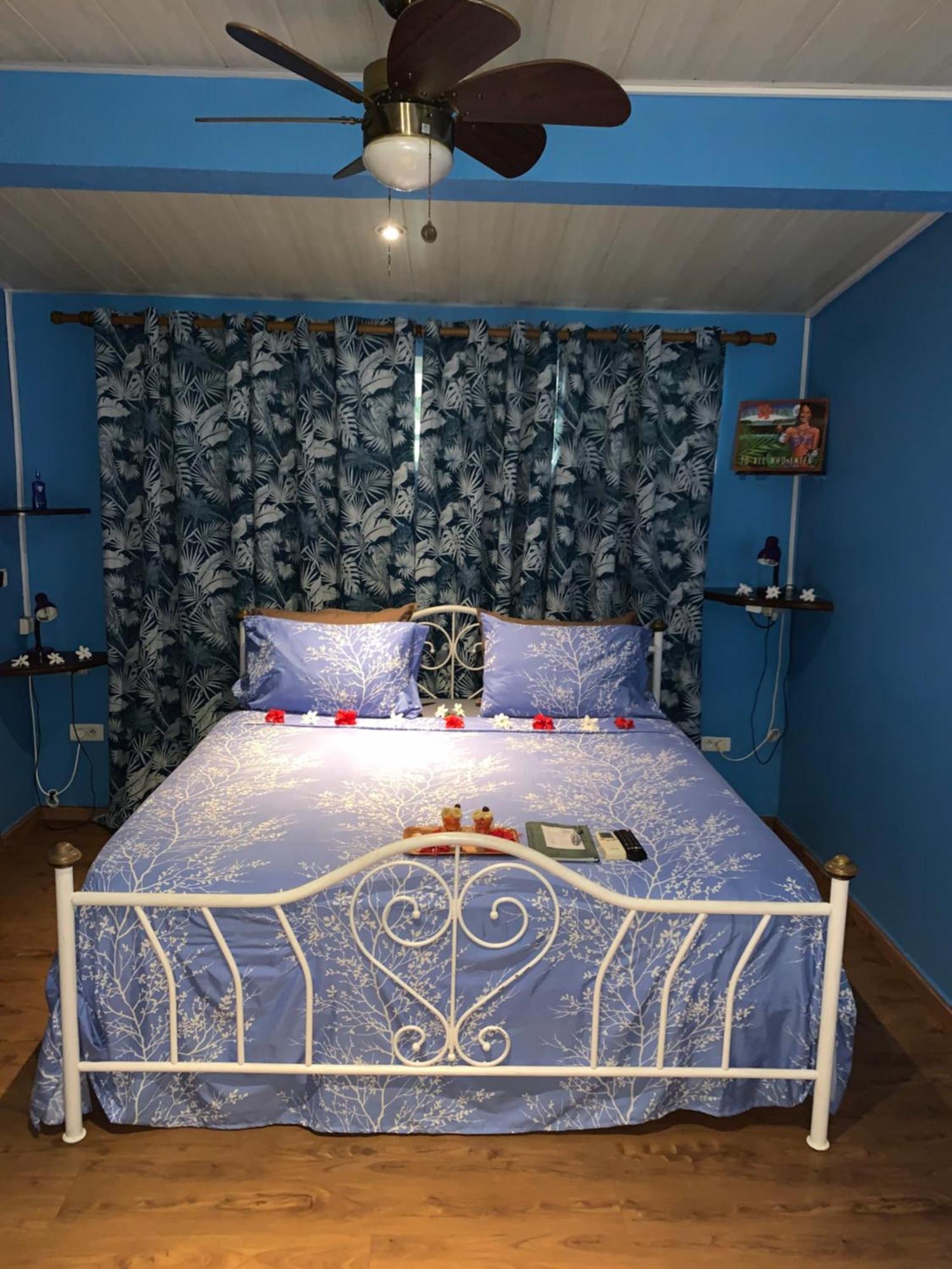A Tomo Mai Homestay, Close To Airport, Private Bathroom Free Parking And Wifi With High Connection And Breakfast Optional Faaa Exterior foto